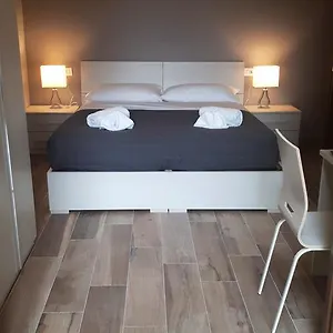 Couette-café Park, Casarile